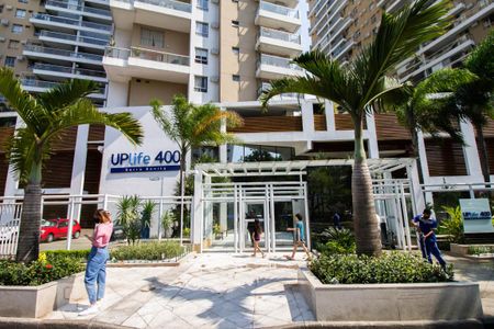Apartamento à venda com 220m², 3 quartos e 2 vagas Apartamento à venda com 220m², 3 quartos e 2 vagasFachada do Condomínio
