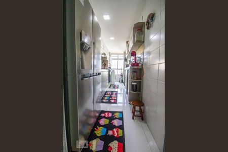 Apartamento à venda com 220m², 3 quartos e 2 vagas Apartamento à venda com 220m², 3 quartos e 2 vagasCozinha