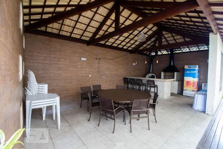 Apartamento à venda com 220m², 3 quartos e 2 vagas Apartamento à venda com 220m², 3 quartos e 2 vagasÁrea comum - Churrasqueira