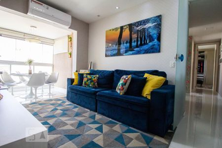Apartamento à venda com 220m², 3 quartos e 2 vagas Apartamento à venda com 220m², 3 quartos e 2 vagasSala