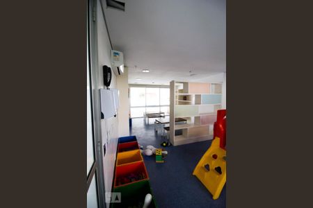 Apartamento à venda com 220m², 3 quartos e 2 vagas Apartamento à venda com 220m², 3 quartos e 2 vagasBrinquedoteca