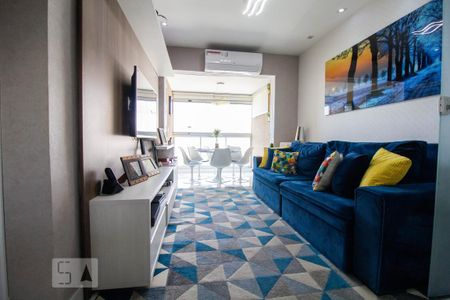 Apartamento à venda com 220m², 3 quartos e 2 vagas Apartamento à venda com 220m², 3 quartos e 2 vagasSala