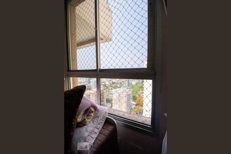 Apartamento à venda com 220m², 3 quartos e 2 vagas Apartamento à venda com 220m², 3 quartos e 2 vagasQuarto 2