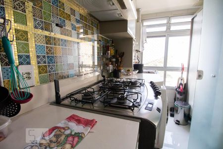 Apartamento à venda com 220m², 3 quartos e 2 vagas Apartamento à venda com 220m², 3 quartos e 2 vagasCozinha