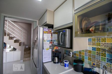 Apartamento à venda com 220m², 3 quartos e 2 vagas Apartamento à venda com 220m², 3 quartos e 2 vagasCozinha