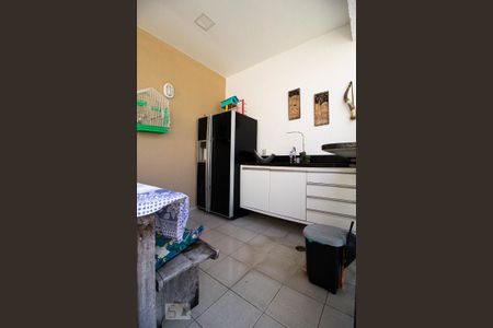 Apartamento à venda com 220m², 3 quartos e 2 vagas Apartamento à venda com 220m², 3 quartos e 2 vagasCobertura
