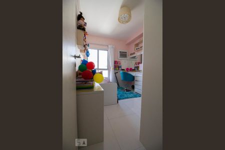 Apartamento à venda com 220m², 3 quartos e 2 vagas Apartamento à venda com 220m², 3 quartos e 2 vagasQuarto 2