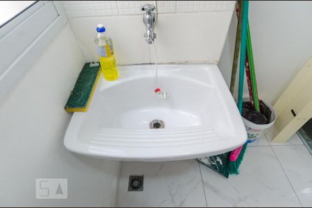 Apartamento para alugar com 71m², 3 quartos e 1 vagaÁrea de serviço