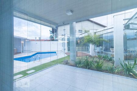 Casa de condomínio à venda com 420m², 4 quartos e 6 vagas Casa de condomínio à venda com 420m², 4 quartos e 6 vagasVista da Suíte 1