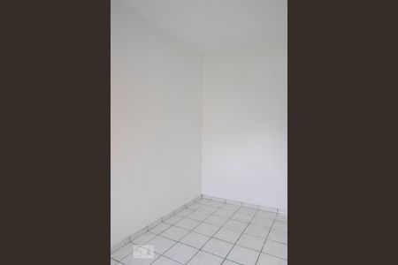 Casa à venda com 2700m², 4 quartos e 3 vagas Casa à venda com 2700m², 4 quartos e 3 vagasQuarto 2