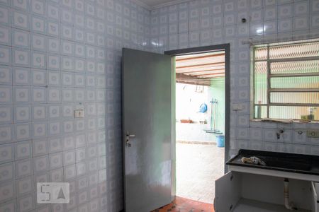 Casa à venda com 2700m², 4 quartos e 3 vagas Casa à venda com 2700m², 4 quartos e 3 vagasCozinha