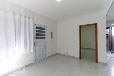 Sala de casa para alugar com 1 quarto, 40m² em Vila Guarani (z Sul), São Paulo
