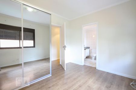 Apartamento para alugar com 220m², 3 quartos e 3 vagasSuíte 2
