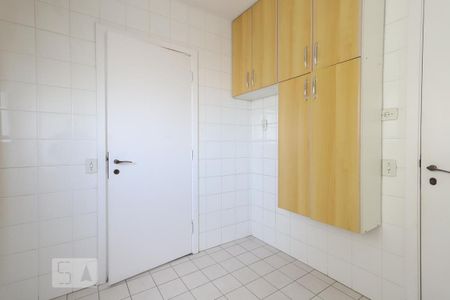 Apartamento para alugar com 220m², 3 quartos e 3 vagasLavanderia