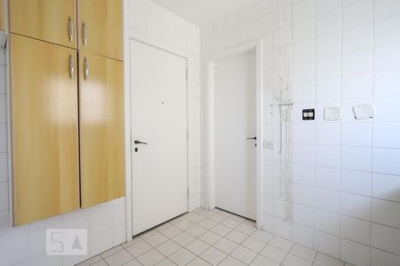 Apartamento para alugar com 220m², 3 quartos e 3 vagasLavanderia