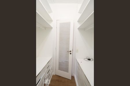 Apartamento para alugar com 220m², 3 quartos e 3 vagasCloset Suíte 3