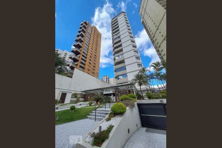 Apartamento para alugar com 220m², 3 quartos e 3 vagasFachada