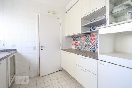 Apartamento para alugar com 220m², 3 quartos e 3 vagasCozinha