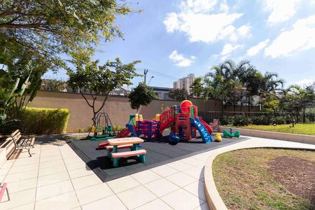 Apartamento à venda com 75m², 3 quartos e 2 vagasÁrea Comum - Playground