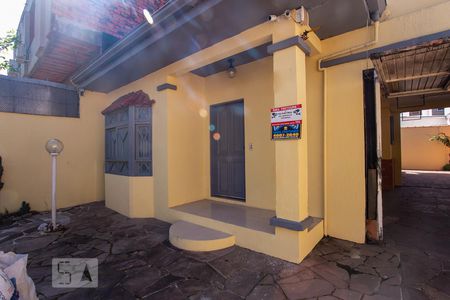 Casa à venda com 135m², 3 quartos e 3 vagasFachada