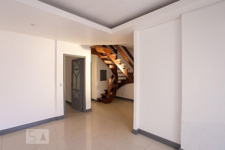 Sala de casa à venda com 3 quartos, 135m² em Santana, Porto Alegre