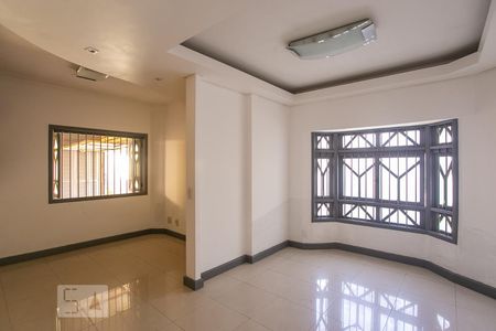 Sala de casa para alugar com 3 quartos, 135m² em Santana, Porto Alegre