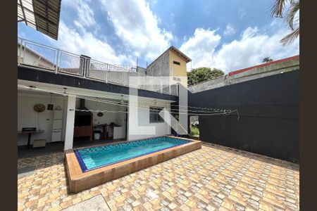 Casa à venda com 350m², 5 quartos e 3 vagasPiscina