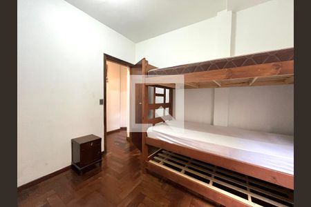 Casa à venda com 350m², 5 quartos e 3 vagasQuarto 4