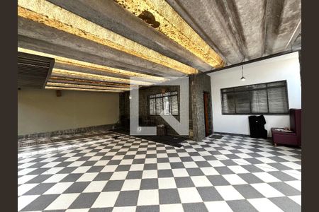 Casa à venda com 350m², 5 quartos e 3 vagasGaragem