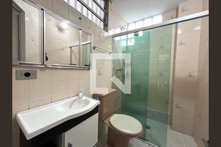 Casa à venda com 350m², 5 quartos e 3 vagasBanheiro 3