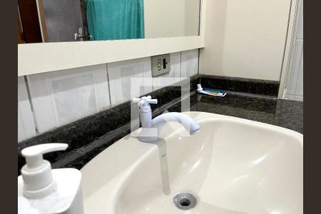 Casa à venda com 350m², 5 quartos e 3 vagasBanheiro 2