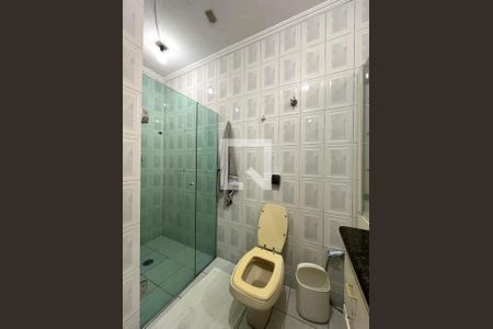 Casa à venda com 350m², 5 quartos e 3 vagasBanheiro 2