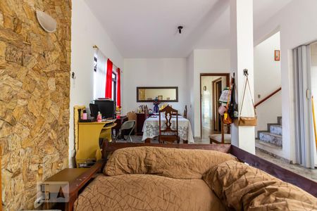 Sala de Estar de casa para alugar com 4 quartos, 380m² em Jaguaribe, Osasco