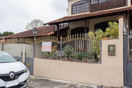 Casa de condomínio para alugar com 287m², 5 quartos e 5 vagasFachada