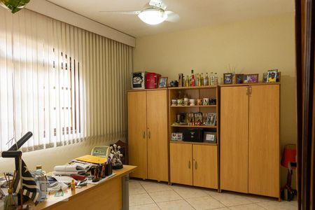 Casa de condomínio para alugar com 287m², 5 quartos e 5 vagasQuarto 4