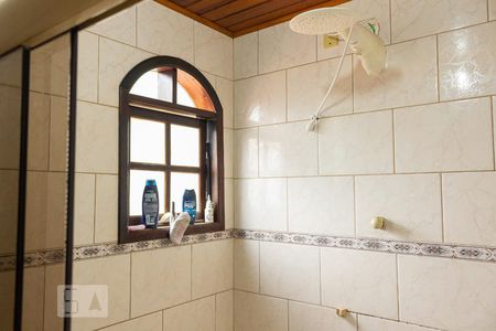 Casa de condomínio para alugar com 287m², 5 quartos e 5 vagasBanheiro da suíte