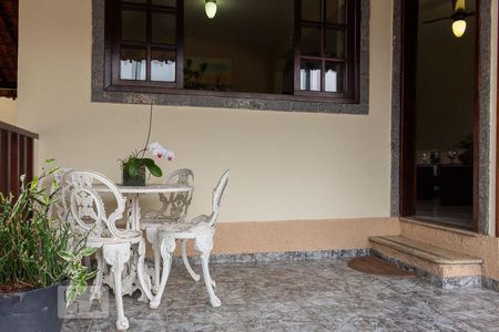 Casa de condomínio para alugar com 287m², 5 quartos e 5 vagasQuintal