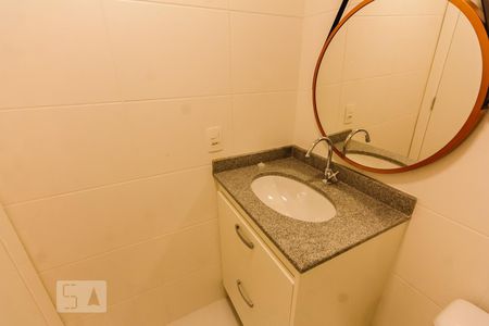 Banheiro da Suíte 1 de apartamento para alugar com 2 quartos, 58m² em Água Branca, São Paulo