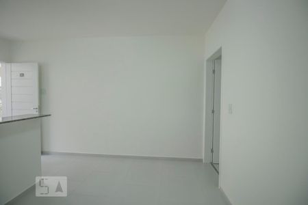 Sala de kitnet/studio para alugar com 1 quarto, 39m² em Jardim Oriental, São Paulo