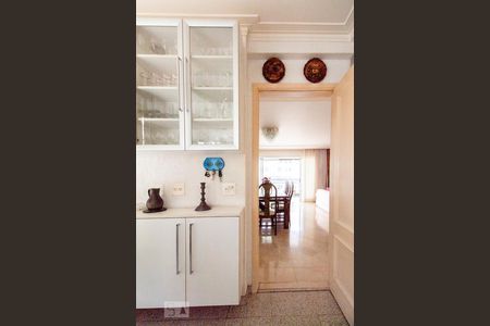 Apartamento à venda com 400m², 4 quartos e 6 vagas Apartamento à venda com 400m², 4 quartos e 6 vagasCozinha