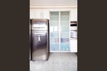 Apartamento à venda com 400m², 4 quartos e 6 vagas Apartamento à venda com 400m², 4 quartos e 6 vagasCozinha - Armários