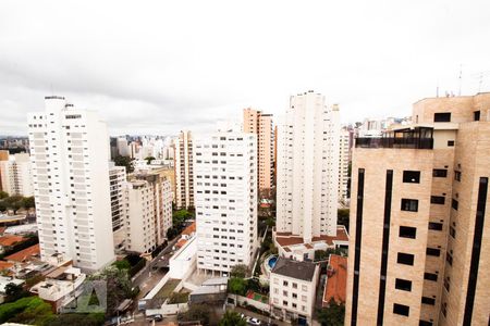 Apartamento à venda com 400m², 4 quartos e 6 vagas Apartamento à venda com 400m², 4 quartos e 6 vagasVista