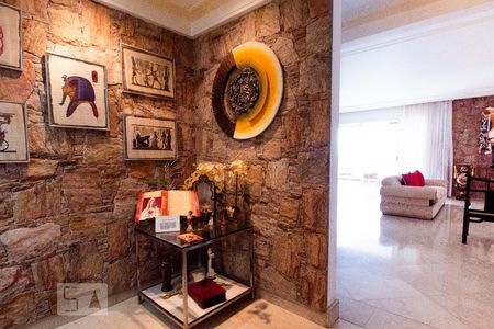 Apartamento à venda com 400m², 4 quartos e 6 vagas Apartamento à venda com 400m², 4 quartos e 6 vagasHall de Entrada