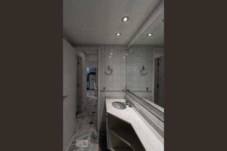 Apartamento para alugar com 44m², 1 quarto e 1 vaga Apartamento para alugar com 44m², 1 quarto e 1 vagaBanheiro