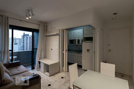 Sala de apartamento para alugar com 1 quarto, 44m² em Indianópolis, São Paulo