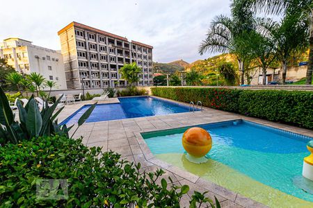 Apartamento à venda com 60m², 2 quartos e 1 vaga Apartamento à venda com 60m², 2 quartos e 1 vagaÁrea comum - Piscina