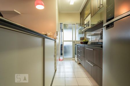 Cozinha de apartamento para alugar com 2 quartos, 52m² em Cidade Monções, São Paulo