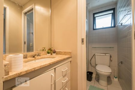 Banheiro de apartamento para alugar com 2 quartos, 52m² em Cidade Monções, São Paulo