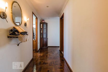 Apartamento à venda com 108m², 3 quartos e sem vaga Apartamento à venda com 108m², 3 quartos e sem vagaHall de Entrada