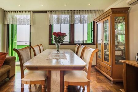 Apartamento à venda com 108m², 3 quartos e sem vaga Apartamento à venda com 108m², 3 quartos e sem vagaSala